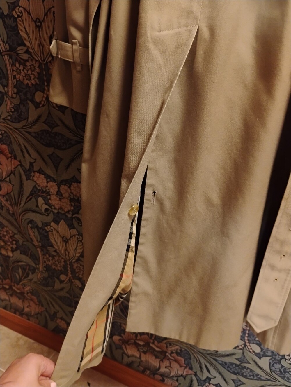 Vintage Burberry Trench Coat, With Nova Check Lining - Picture 8 of 12